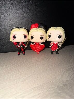 Set of 3 Harley Quinn Pop Vinyl Figures in Red the suicide squad Outfits